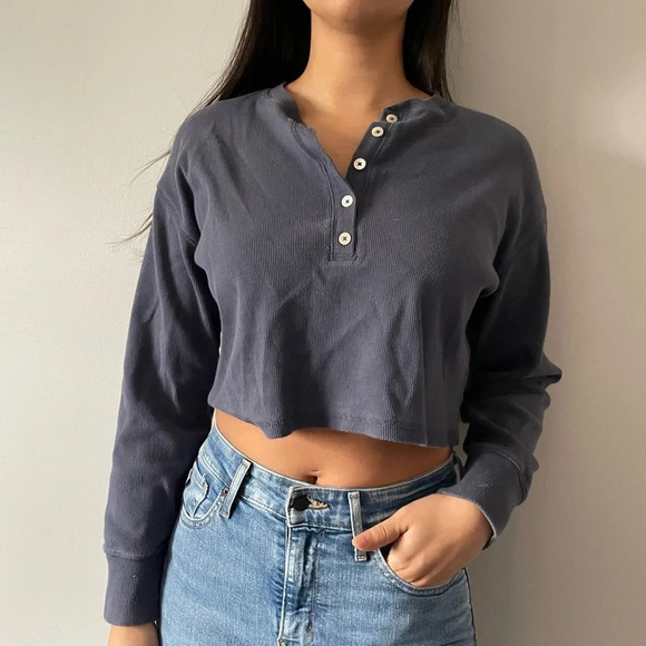 👚Wilfred Free by Aritzia  Dusty Blue Crop Top! Woman’s Size Small 👚 - Picture 1 of 11